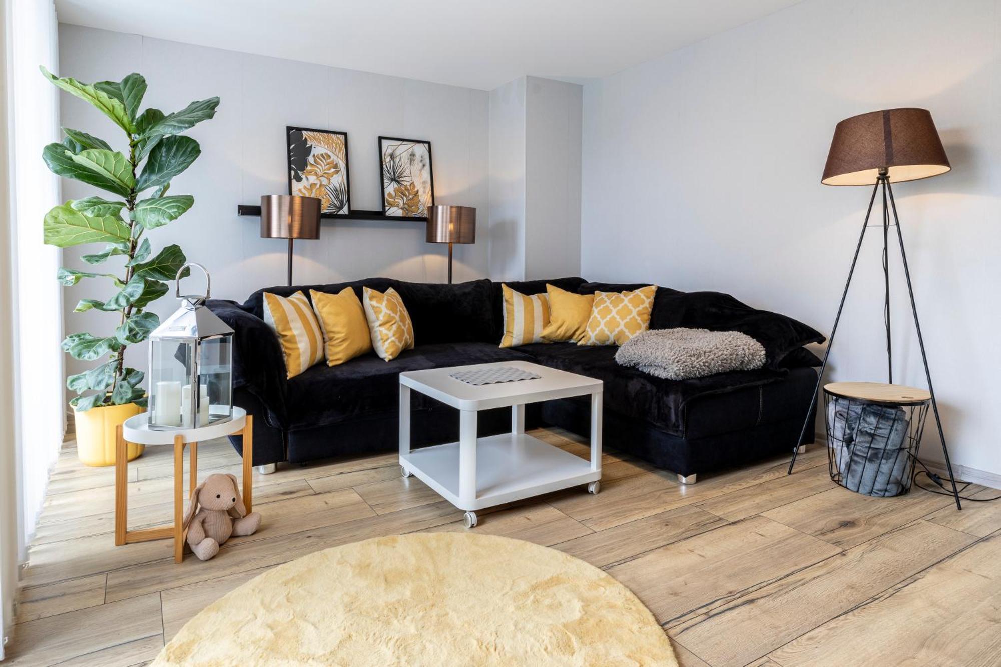 Design Maisonette - 24H Self-Check-In - Bis 7 Pers - In Direkter Weihernaehe - Parkplatz - Wifi - Balkon -Terrasse - Radwege Schiffweiler Exterior foto